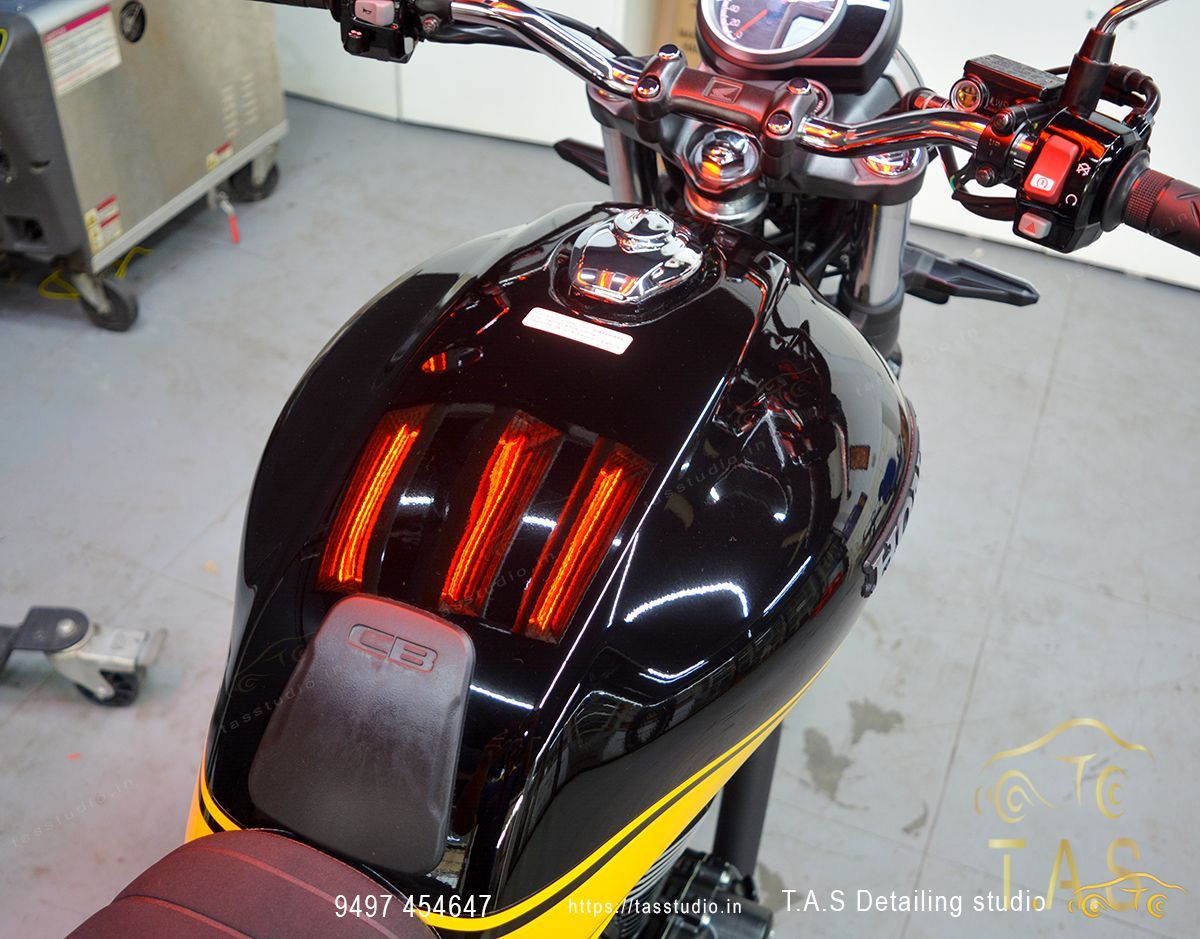 Honda CB350 Ceramic 10H Coating - Photo 2 car detailing result