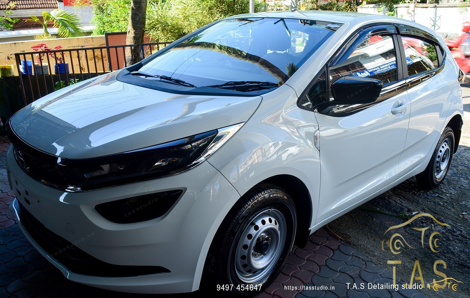 TATA Tiago Ceramic Coating - Photo 6 car detailing result