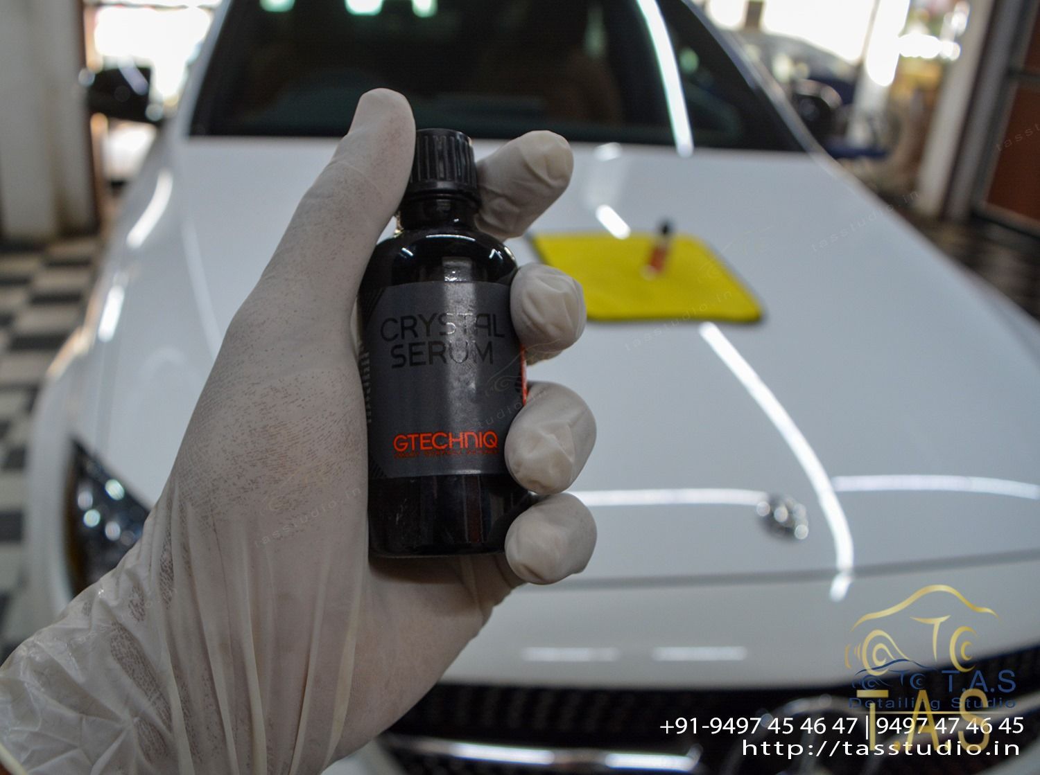 Mercedes-Benz - Gtechniq Crystal Serum 10H - C Class Crystal Serum car detailing in Trivandrum