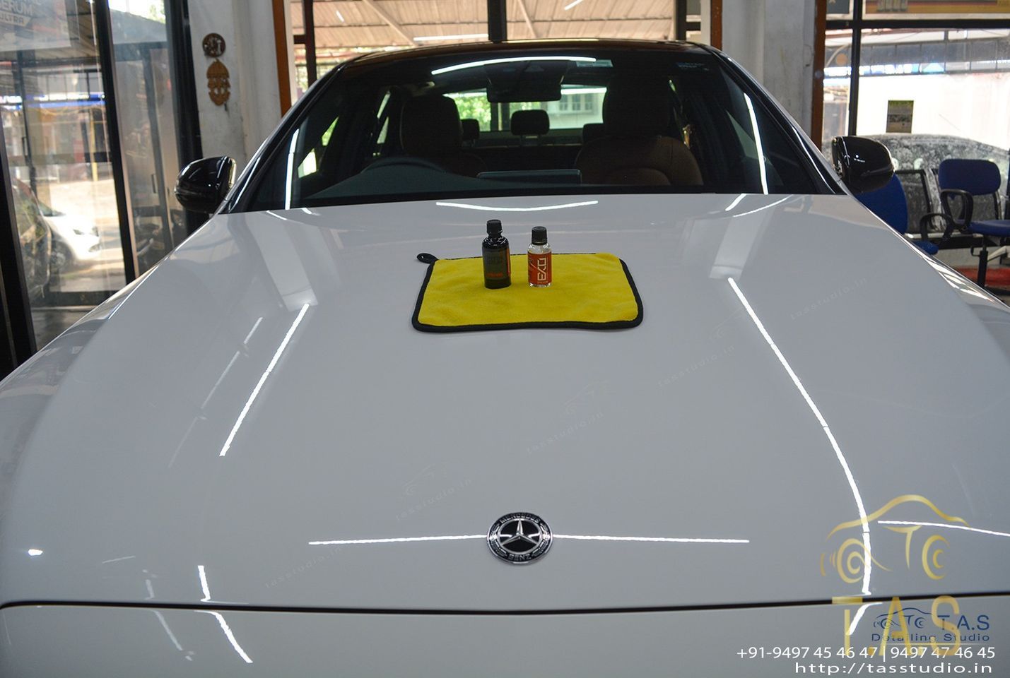 Mercedes-Benz - Gtechniq Crystal Serum 10H - Photo 2 car detailing result