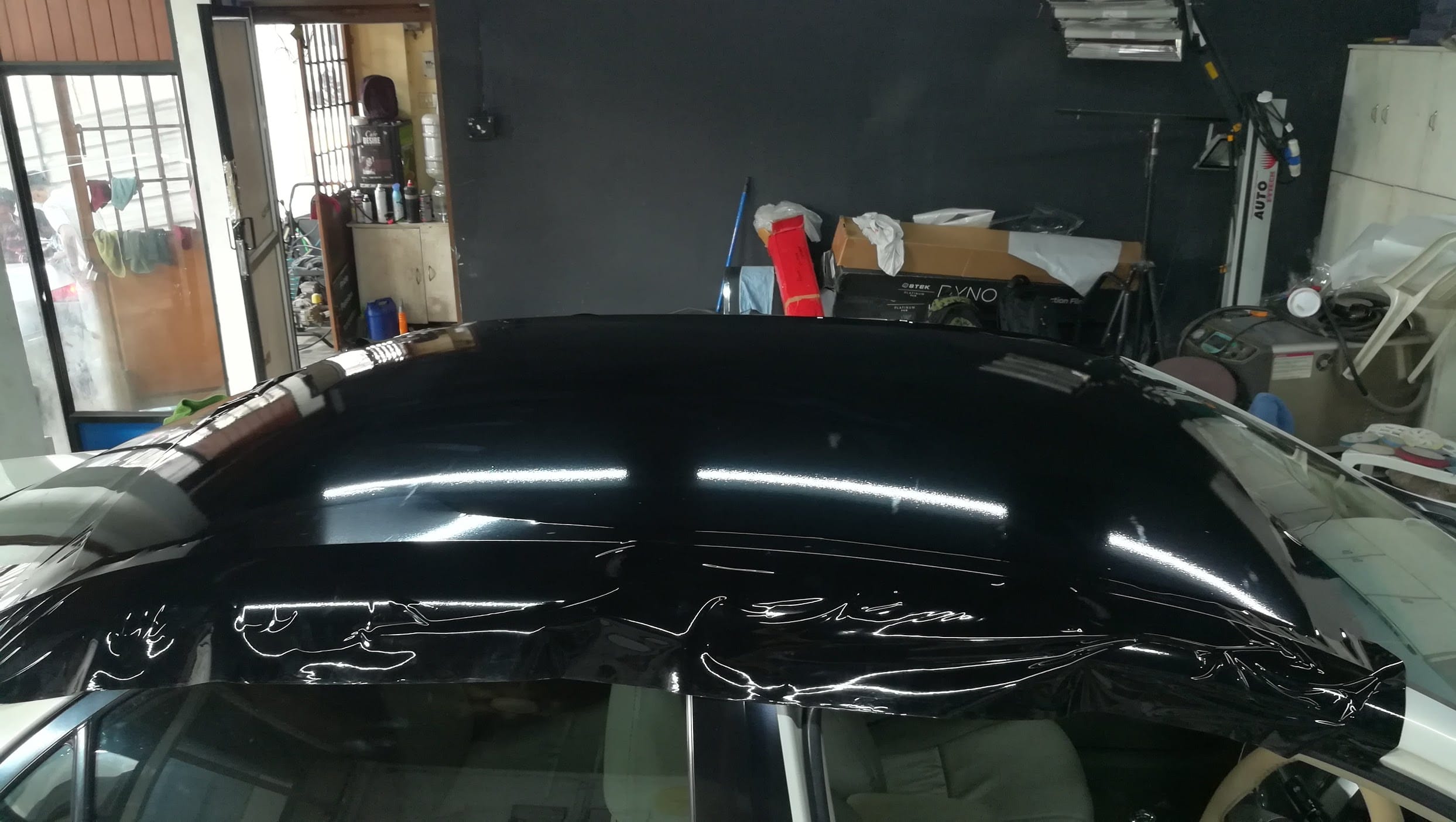 Black glossy roof wrap Black glossy roof wrap